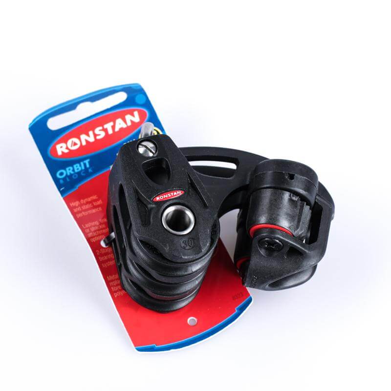 Ronstan S30 BB Triple Orbitblock™ - cleat, non-swivel shackle head